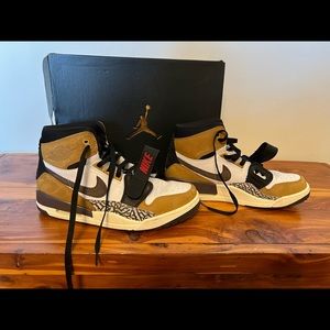 Nike Air Jordan Legacy 312 Rookie Of The Year Men's Size 9.5 AV3922-102 In Box